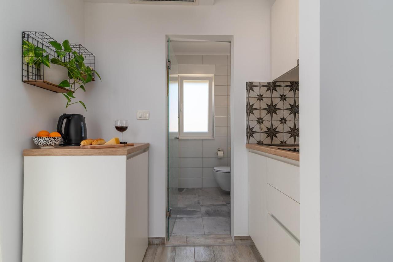 Apartmani Luce Trogir Eksteriør billede