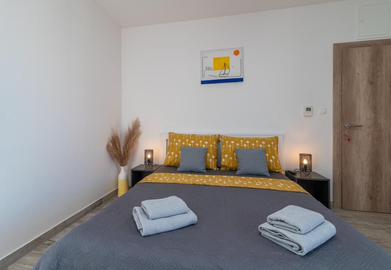 Apartmani Luce Trogir Eksteriør billede